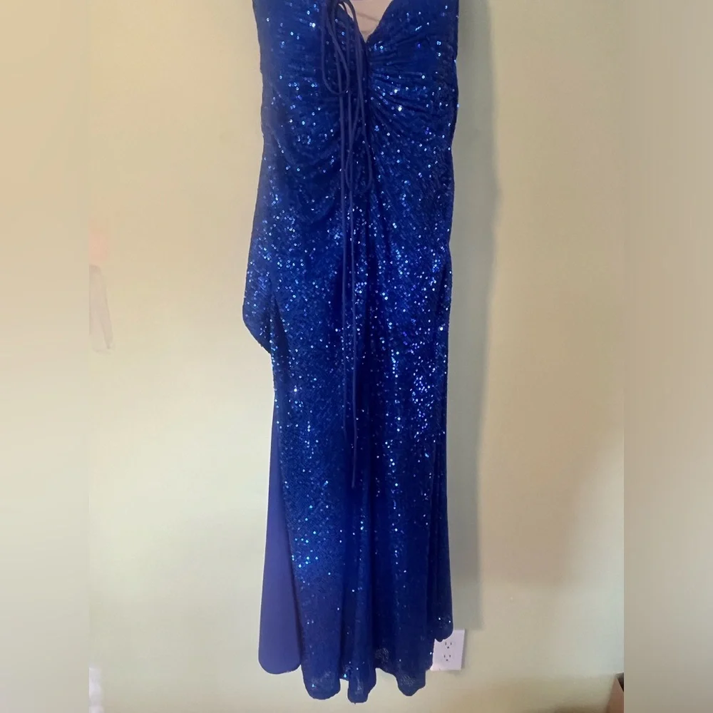Prom Dress - Picture 6 of 8